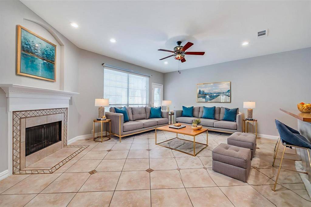 Plano, TX 75025,2221 Cimmaron Drive