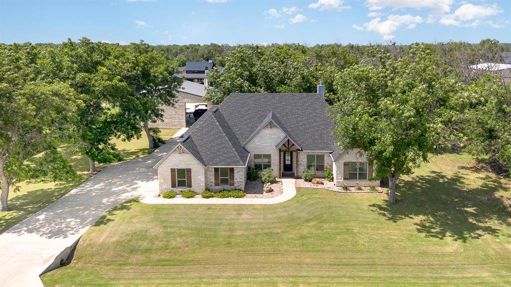 3011 Skyhawk Drive, Granbury, TX 76049