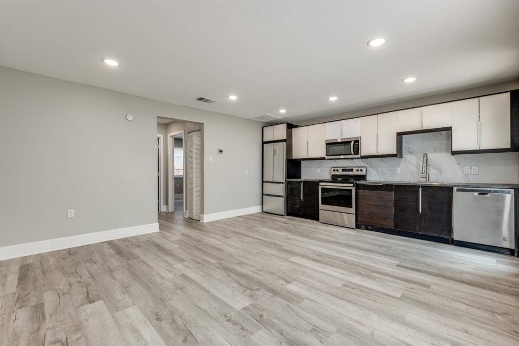 Dallas, TX 75206,4915 Bryan Street #203