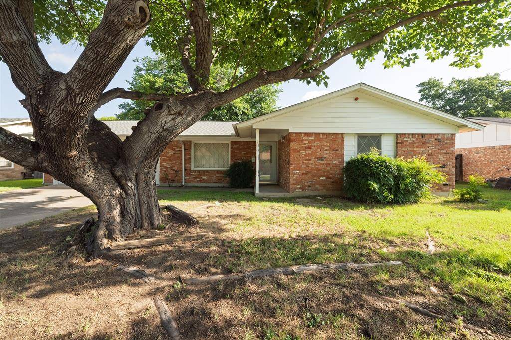 Haltom City, TX 76117,5621 AMMONS Street