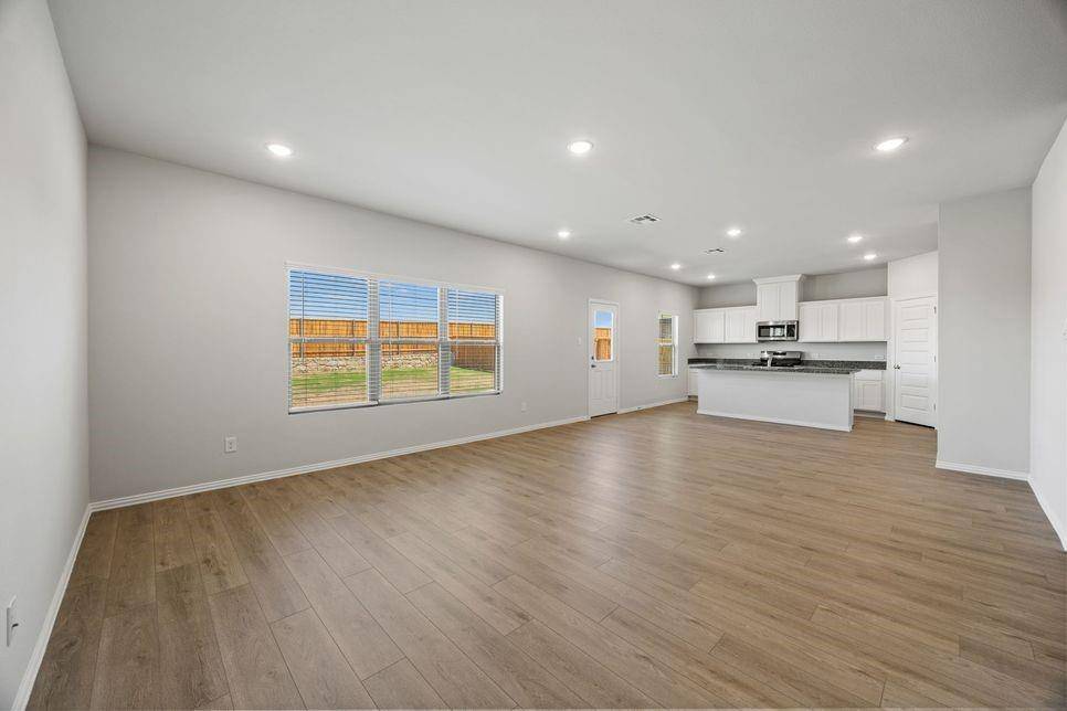 Van Alstyne, TX 75495,512 Meadow Run Drive