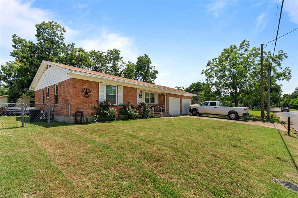 Cleburne, TX 76033,107 Woodard Avenue