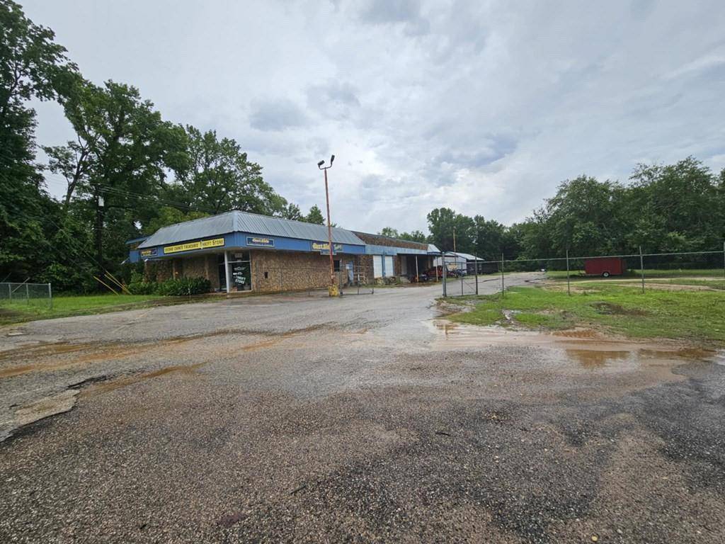 Palestine, TX 75801,1420 E Palestine Avenue