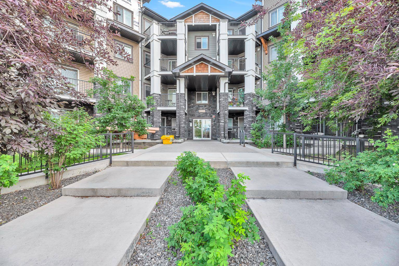 175 Panatella HL NW #2220, Calgary, AB T3K 0V9