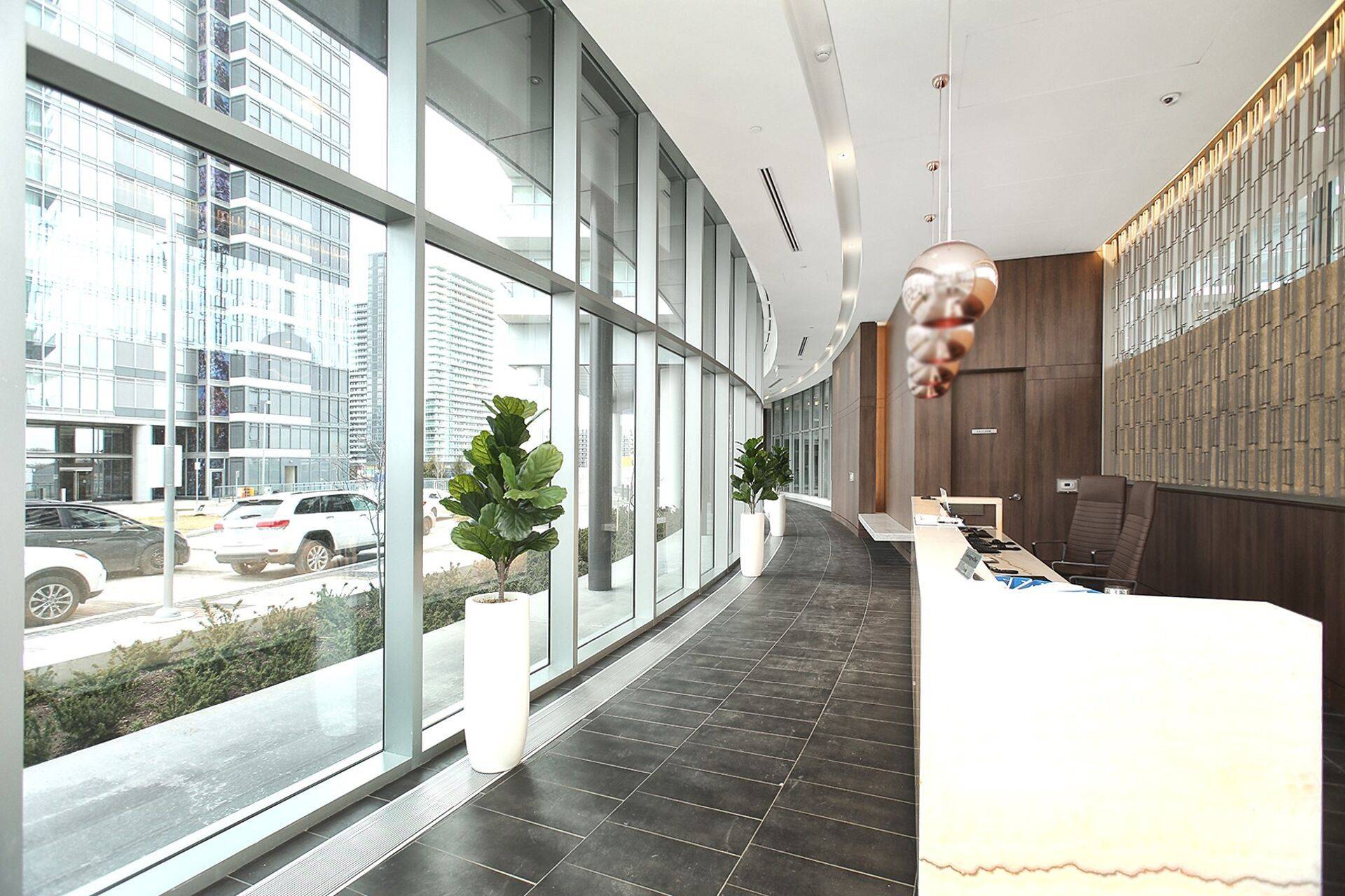 Toronto C15, ON M2K 0E3,115 McMahon DR #811