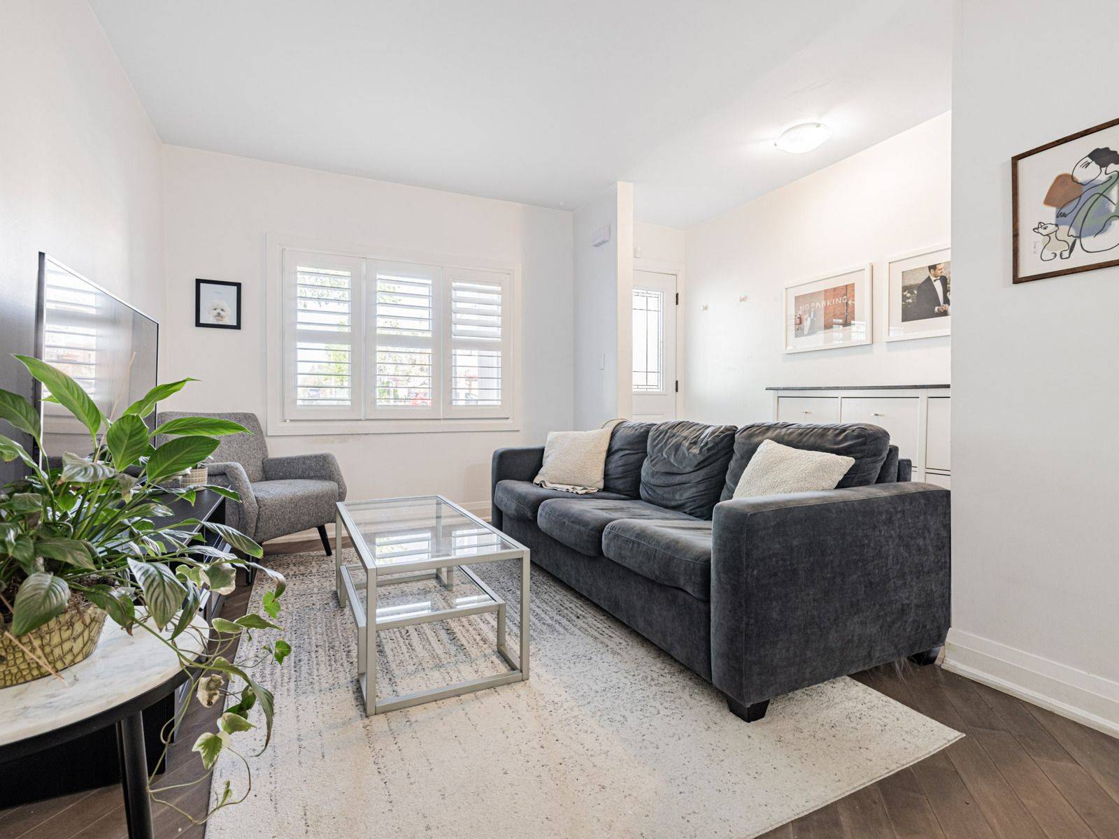 Toronto C03, ON M6C 3V6,640 Winona DR
