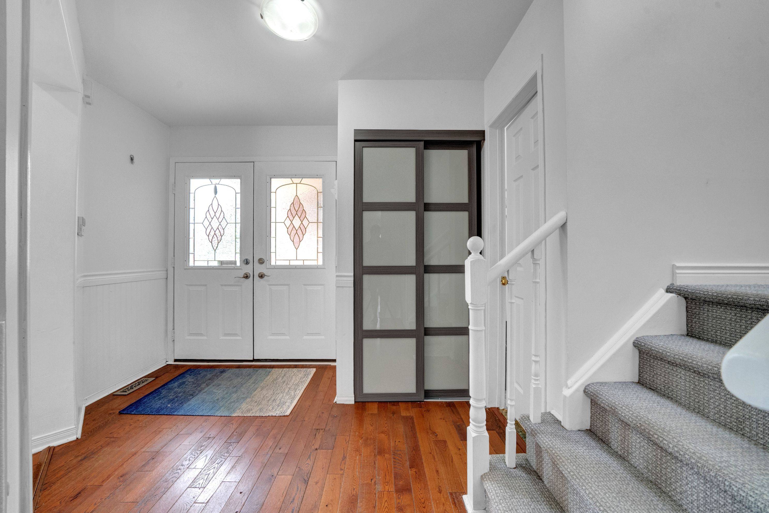 Clarington, ON L1C 4X9,34 Hogan CRES