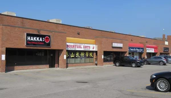 Richmond Hill, ON L4B 2N2,165 East Beaver Creek RD #28
