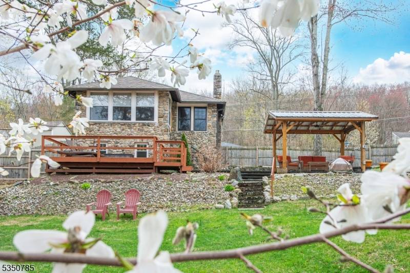 Liberty Twp., NJ 07823,3 Park St