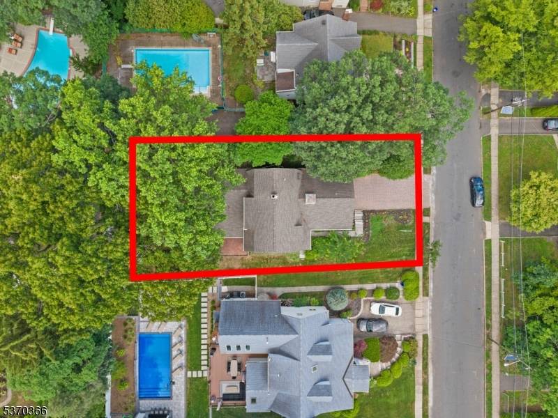 Nutley Twp., NJ 07110,31 Overlook Ter