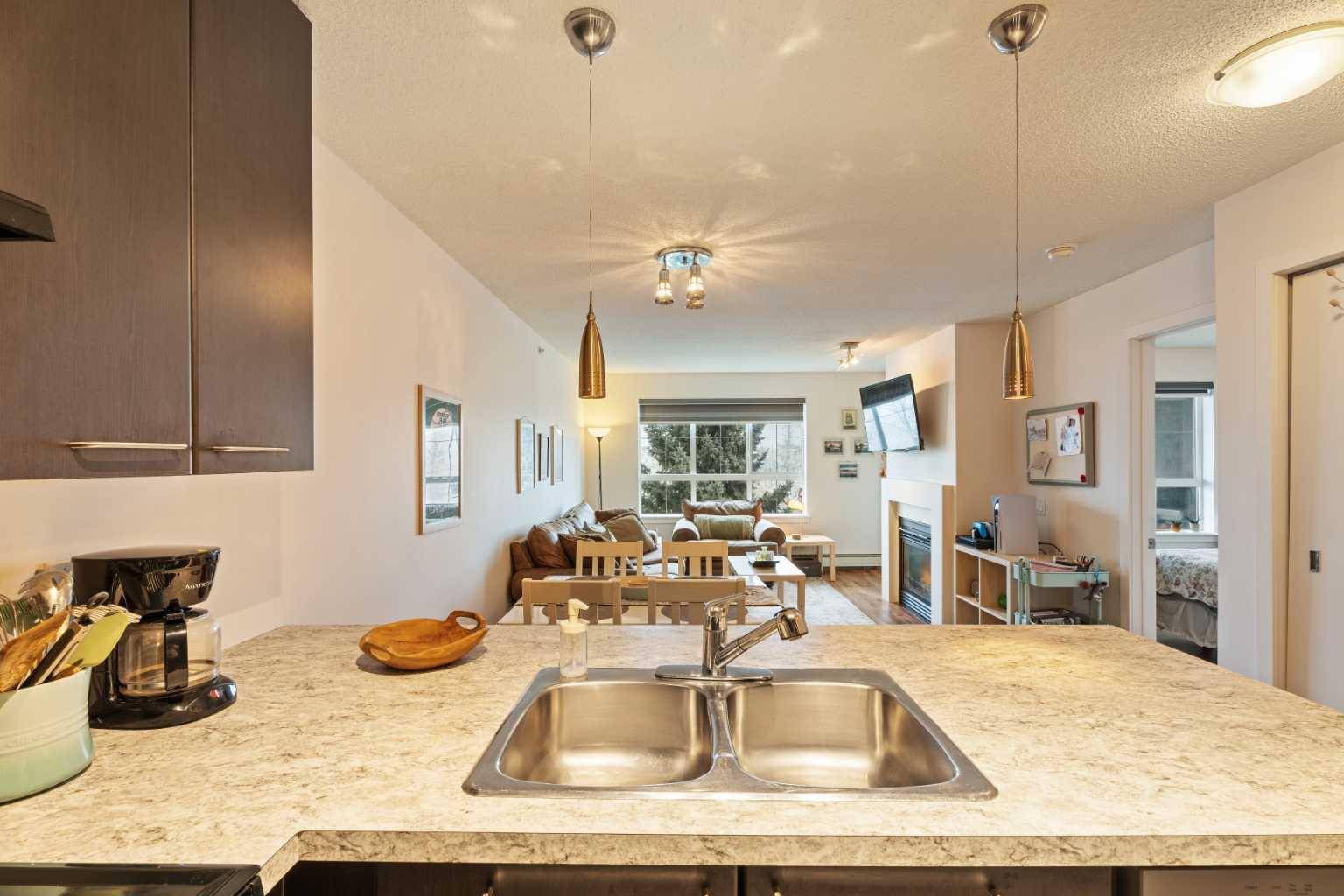Calgary, AB T3E 7N9,35 Richard CT SW #410