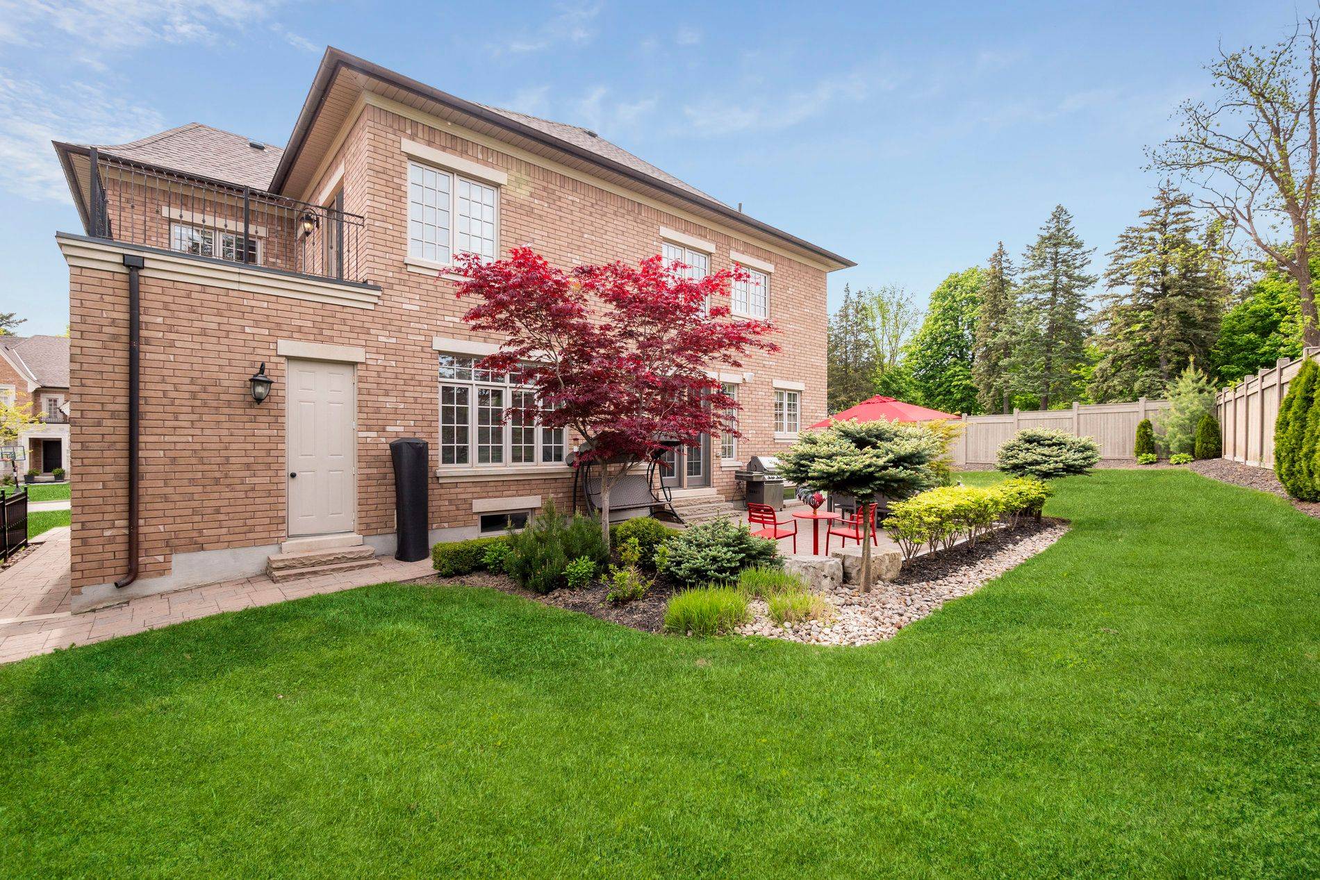 Vaughan, ON L4H 4G6,141 Annsleywood CT