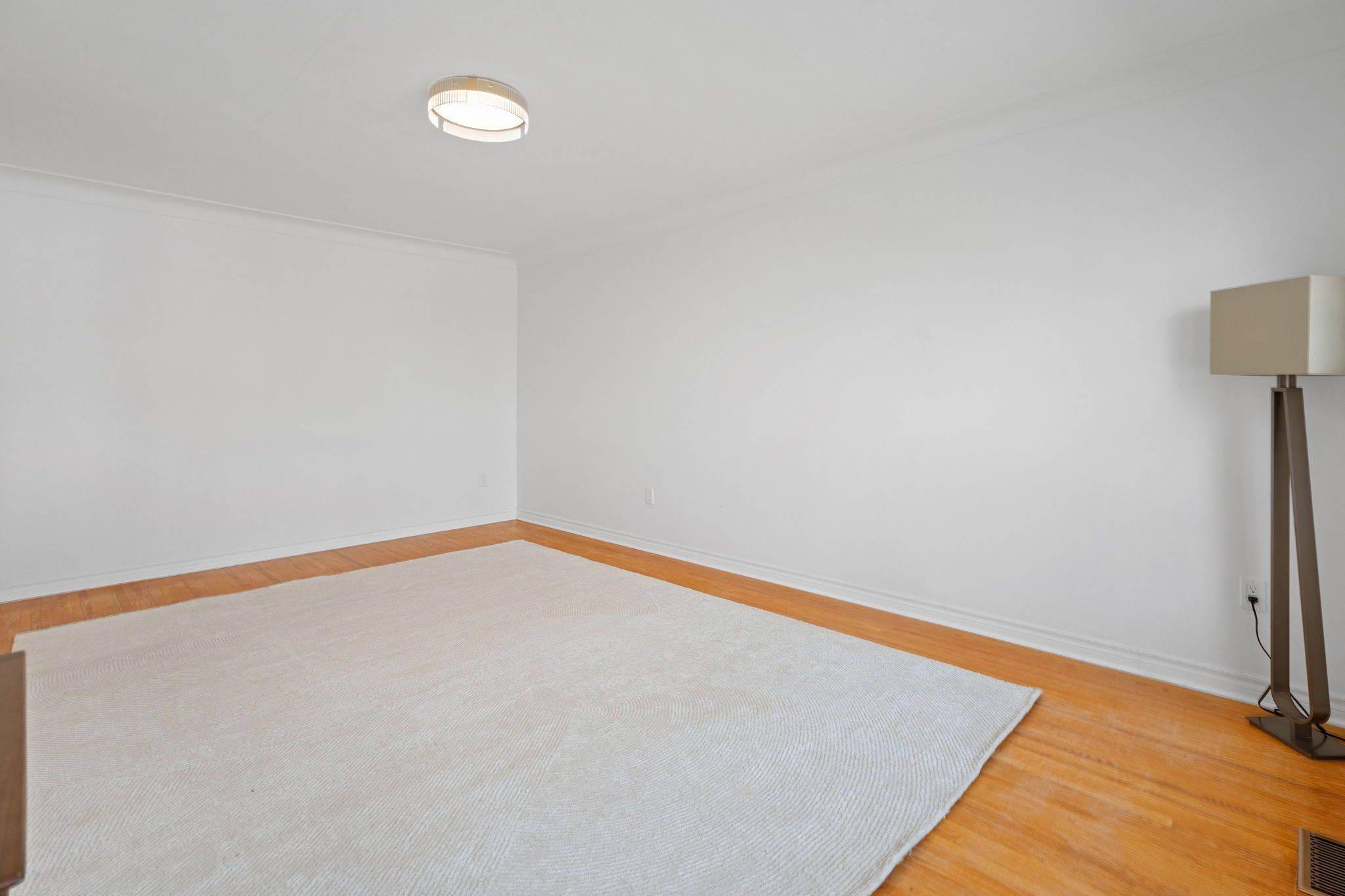 St. Catharines, ON L2M 5P6,62 St George ST