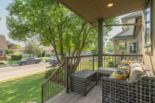 Calgary, AB T2N 3h7,1914 Broadview RD NW