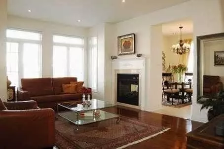 51 Medoc PL, Vaughan, ON L4J 8Y9