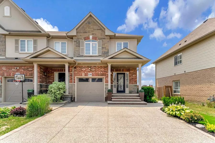 139 Lormont BLVD, Hamilton, ON L8J 0J9