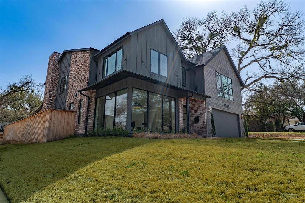 Dallas, TX 75214,6988 Bob O Link Drive