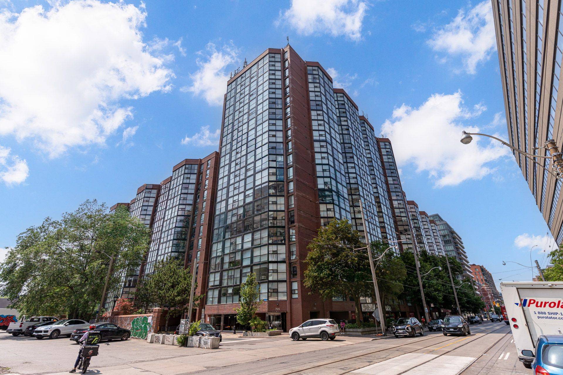 Toronto C01, ON M5V 2W8,705 King ST W #1915