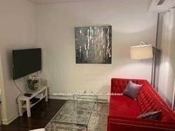 Toronto C01, ON M5J 2Z2,12 York ST #801