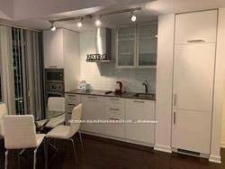 Toronto C01, ON M5J 2Z2,12 York ST #801