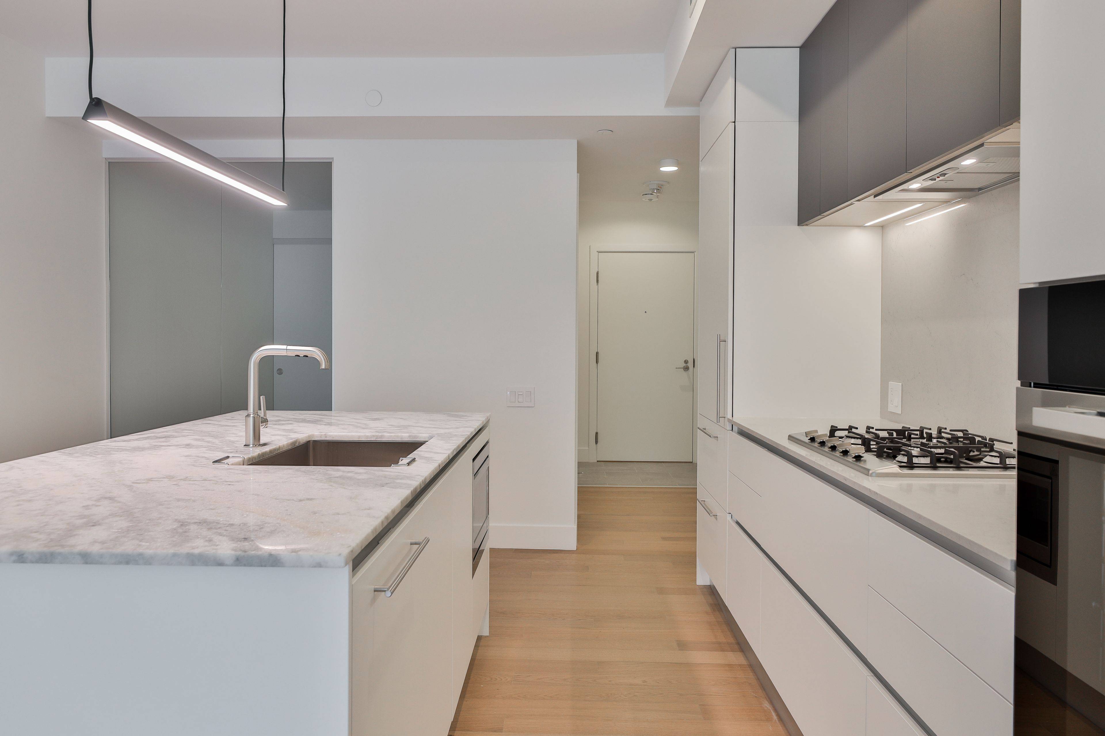 Toronto C10, ON M4G 3A7,1414 Bayview AVE #308