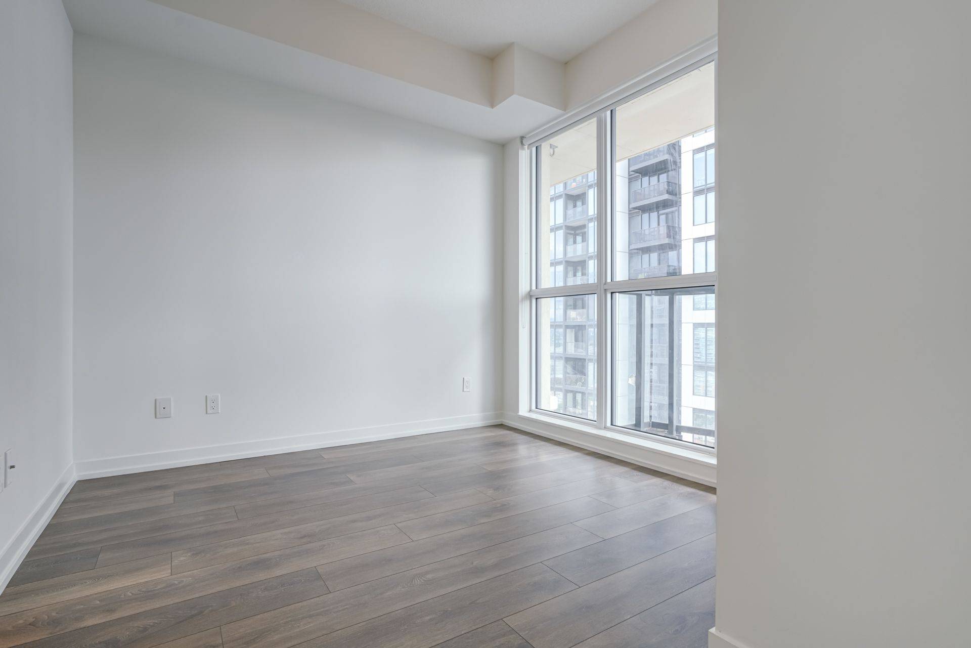 Toronto C01, ON M6K 0B2,49 East Liberty ST #1701