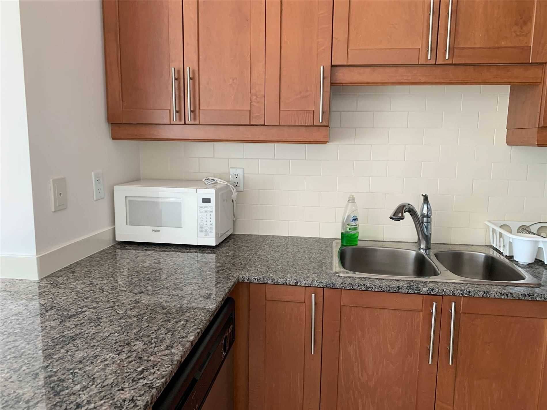 Toronto C14, ON M2N 0E1,18 Holmes AVE #702