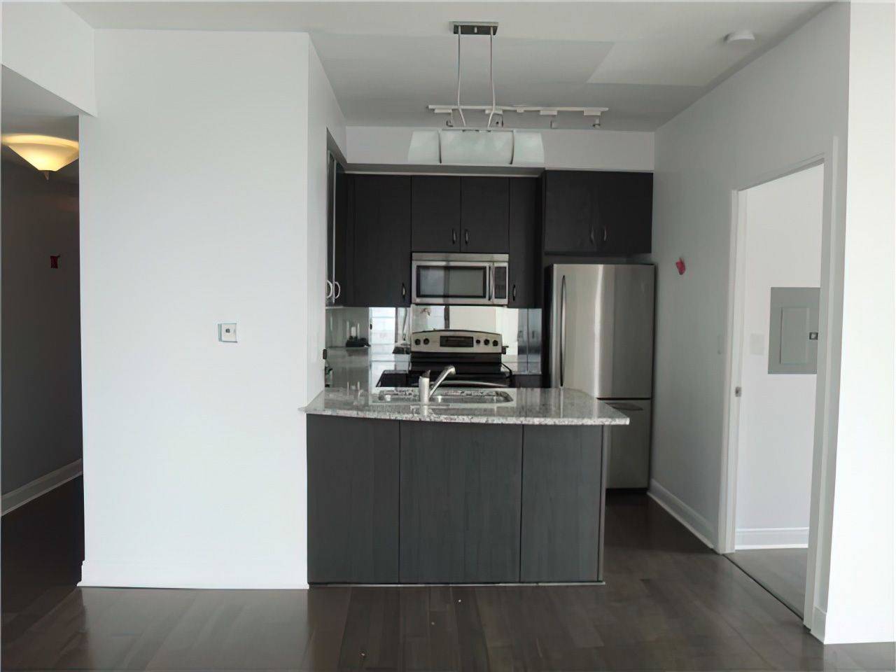 Toronto C02, ON M4W 3Y8,18 Yorkville AVE #2205