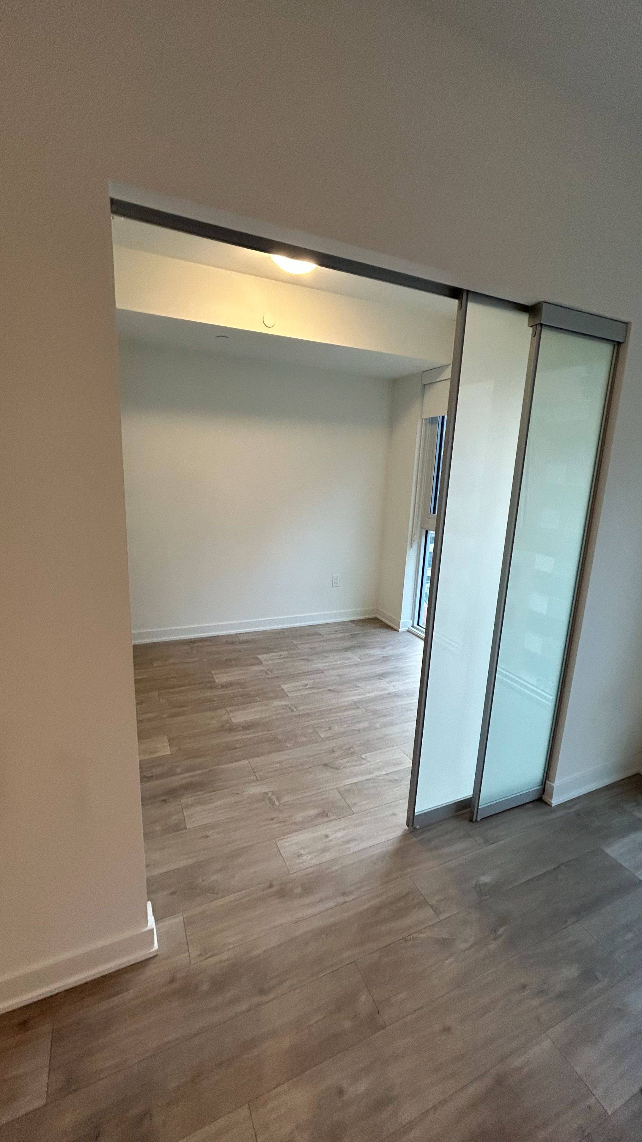 Toronto C08, ON L4B 3K9,100 Dalhousie ST #806