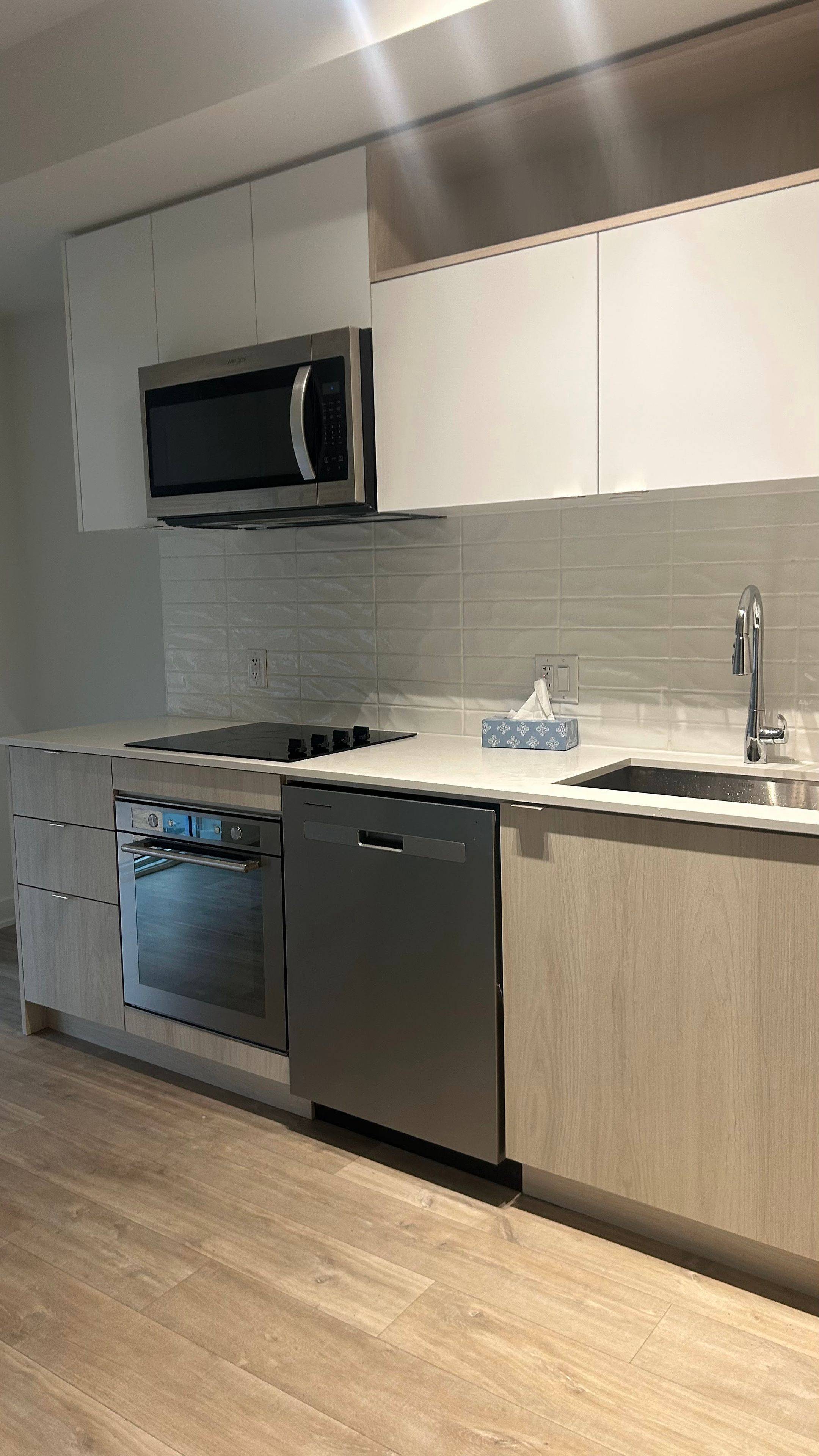 100 Dalhousie ST #806, Toronto C08, ON L4B 3K9