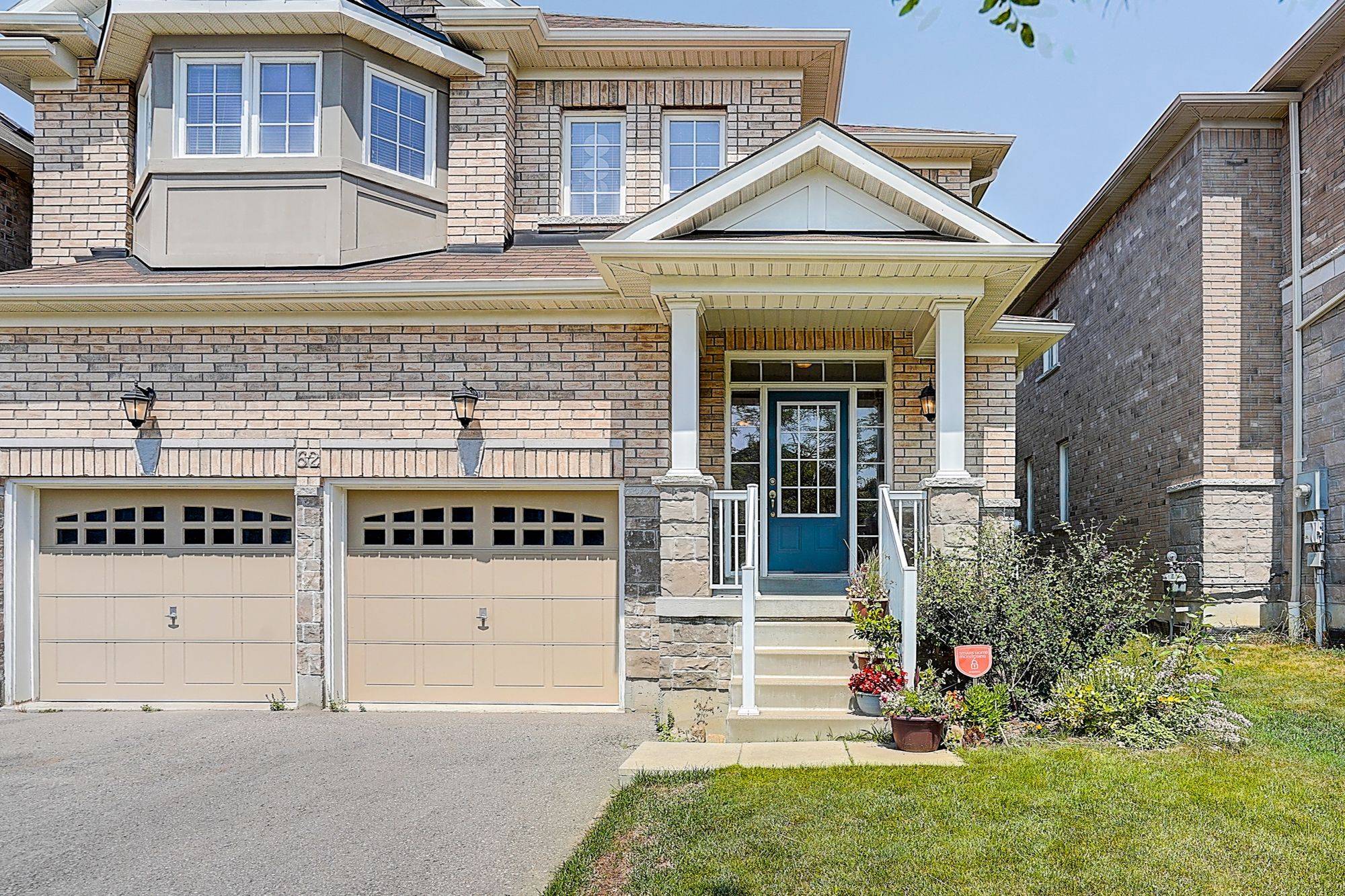 Whitby, ON L1R 0L4,62 Promenade DR