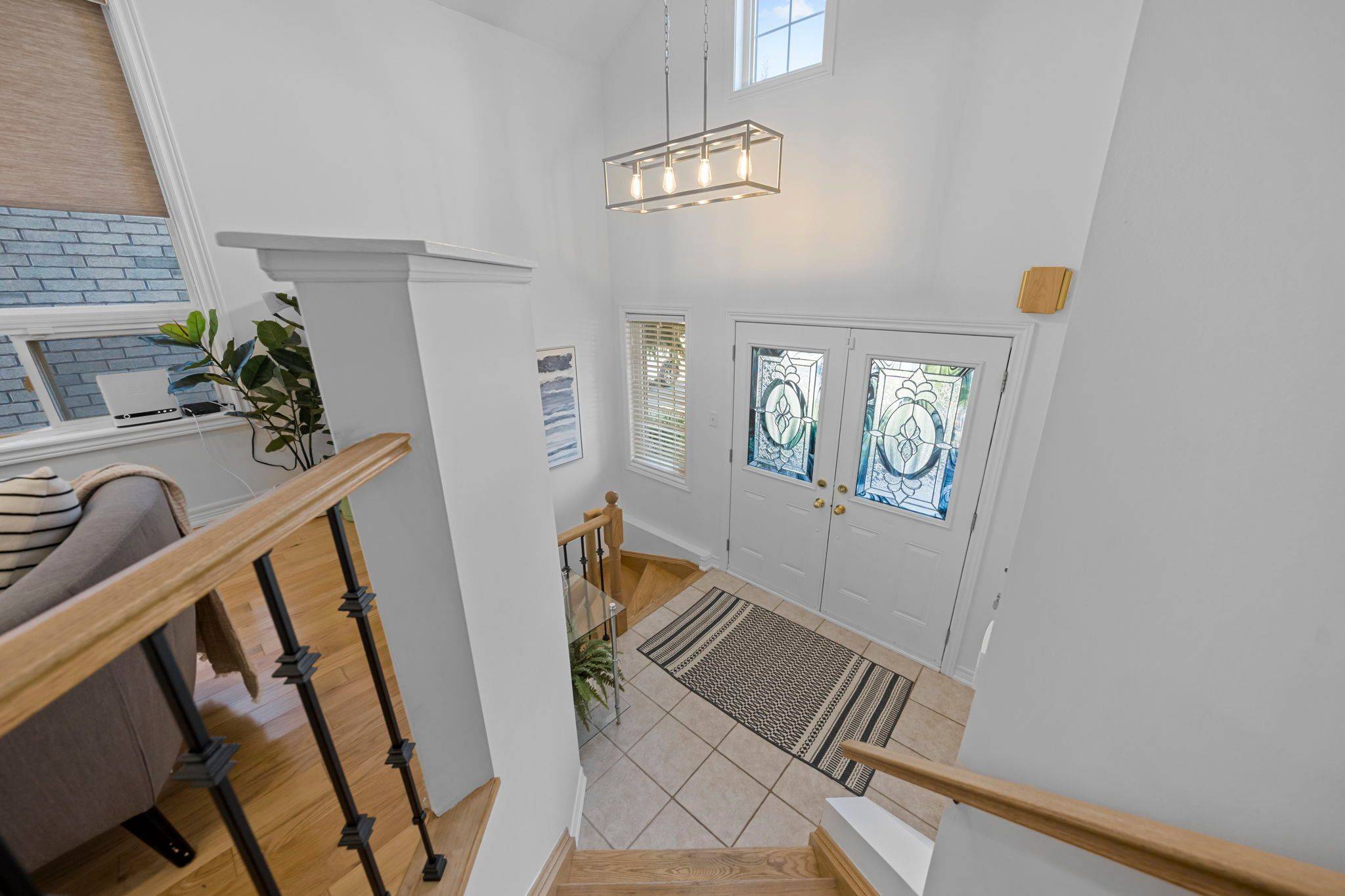 Clarington, ON L1C 0A7,93 Nelson ST