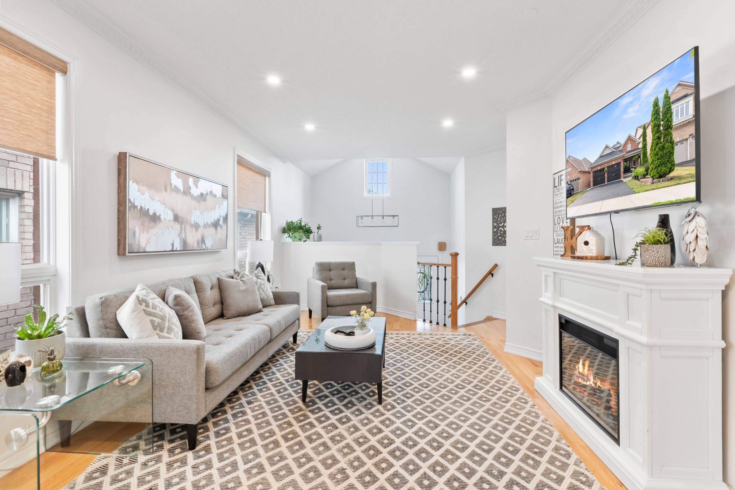 Clarington, ON L1C 0A7,93 Nelson ST