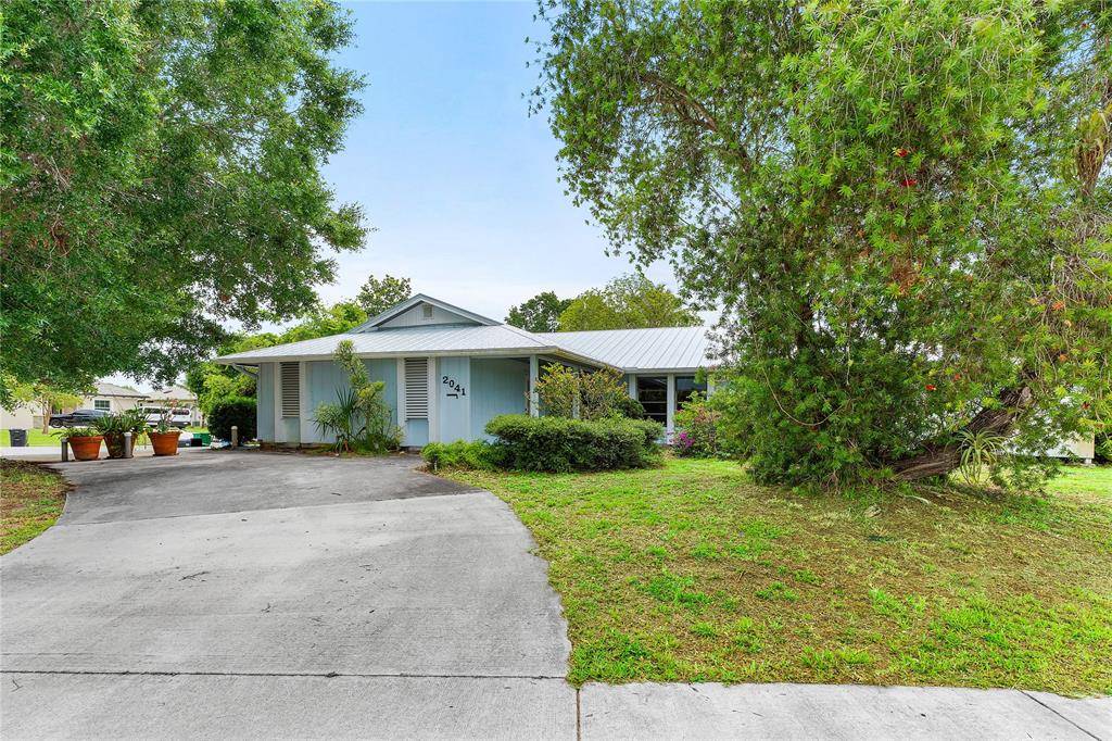 2041 SE Floresta Dr, Port St Lucie, FL 34984