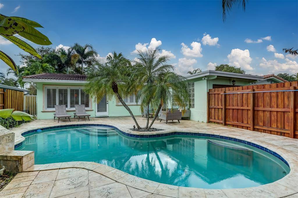Fort Lauderdale, FL 33305,904 NE 18th St