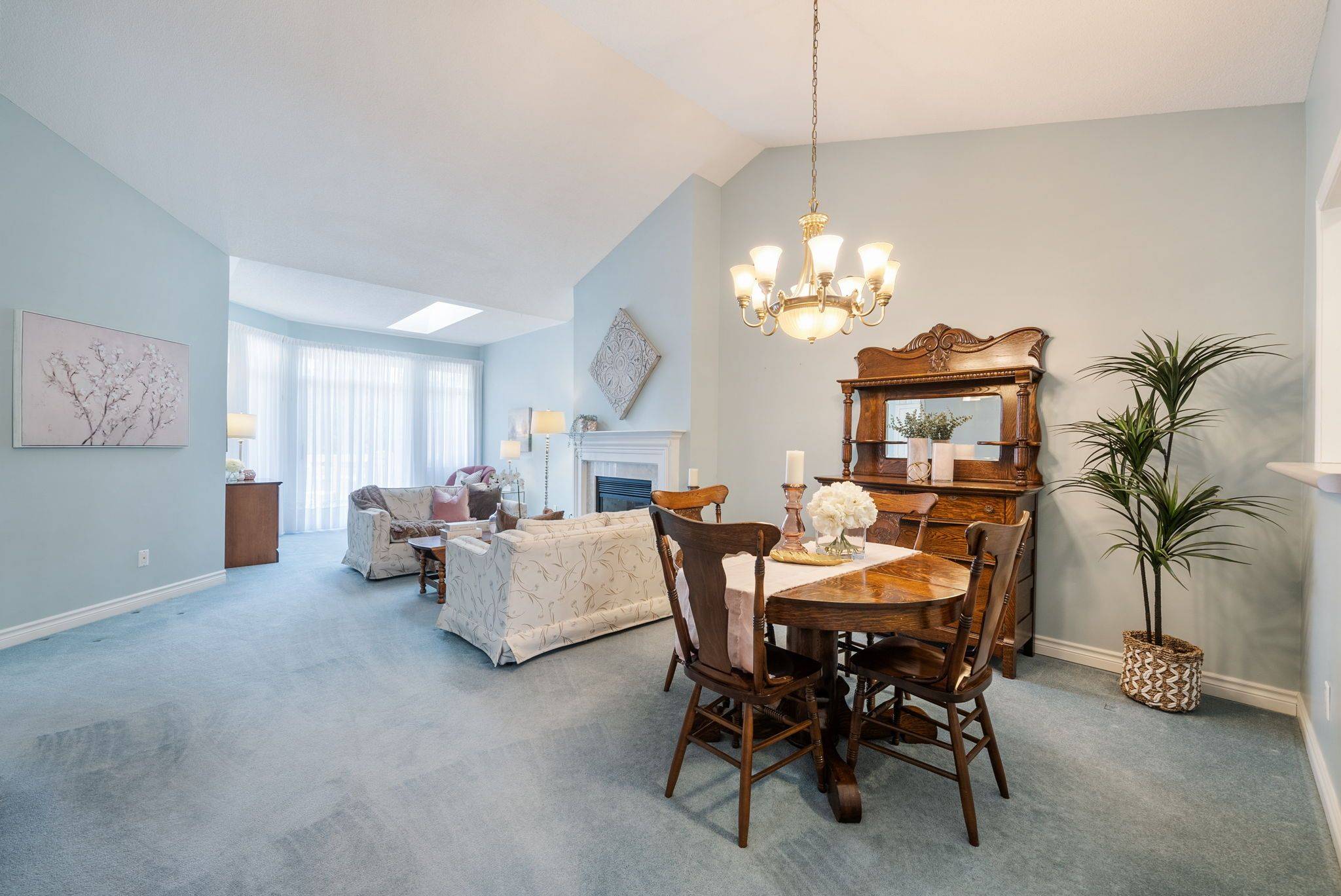 Markham, ON L6E 1B4,19 Christina Falls WAY
