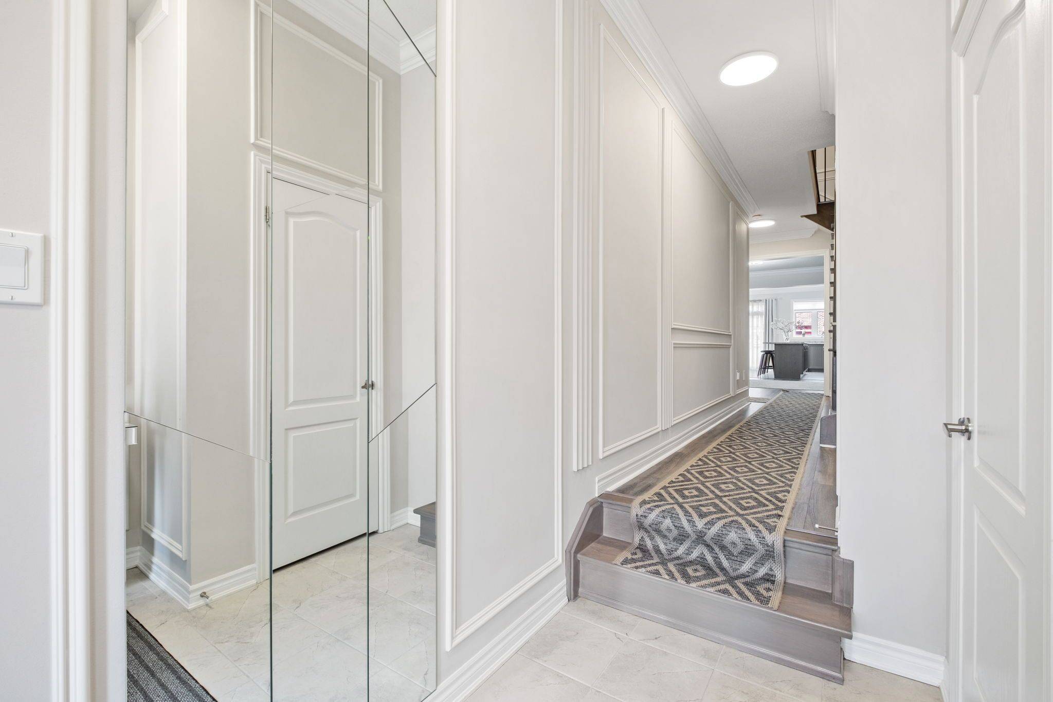 East Gwillimbury, ON L9N 0N9,77 Beechbrough CRES