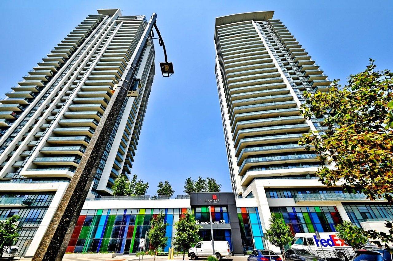 38 Gandhi LN #3307, Markham, ON L3T 0G9