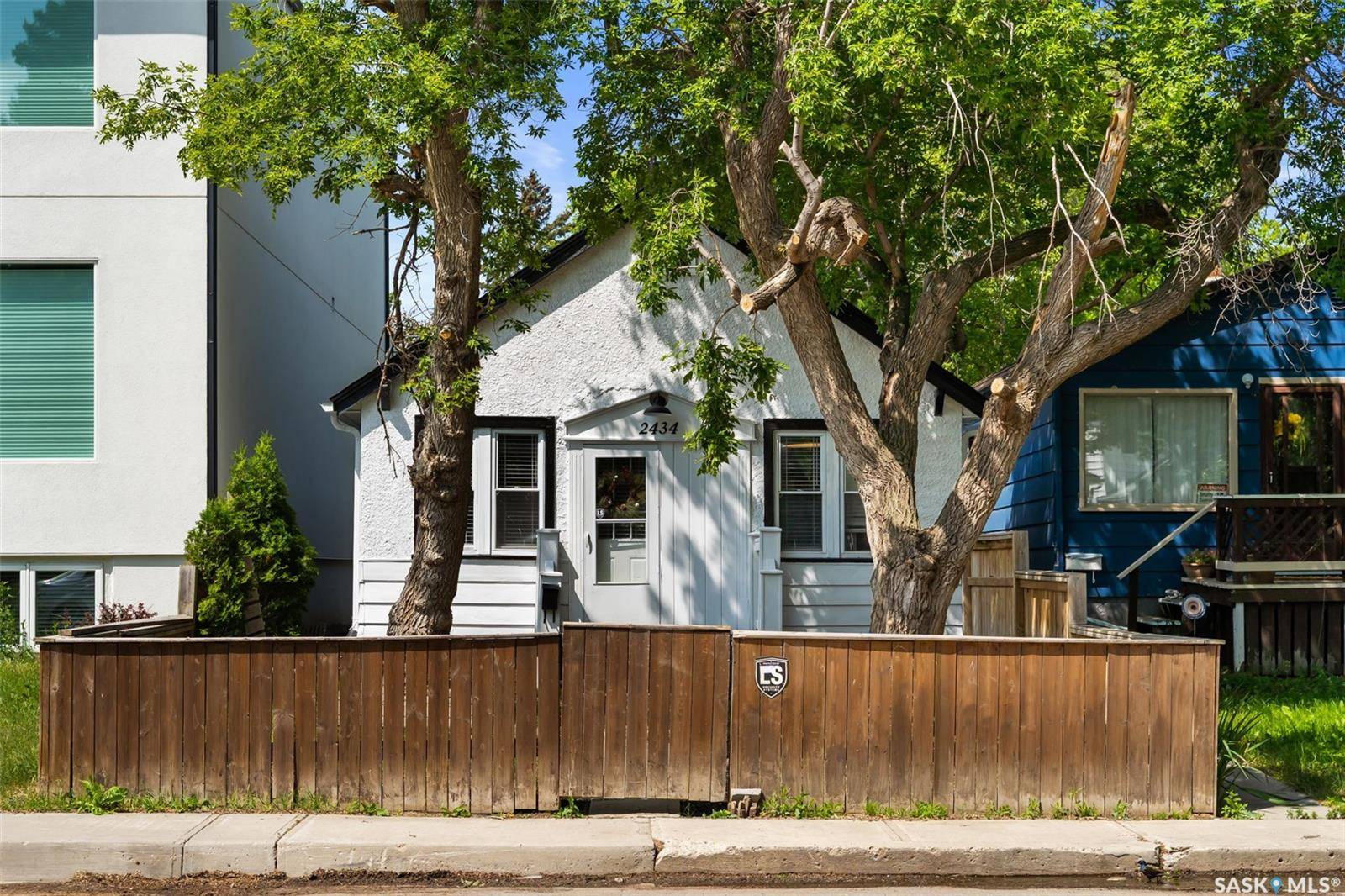 2434 McDonald STREET, Regina, SK S4N 2Z3