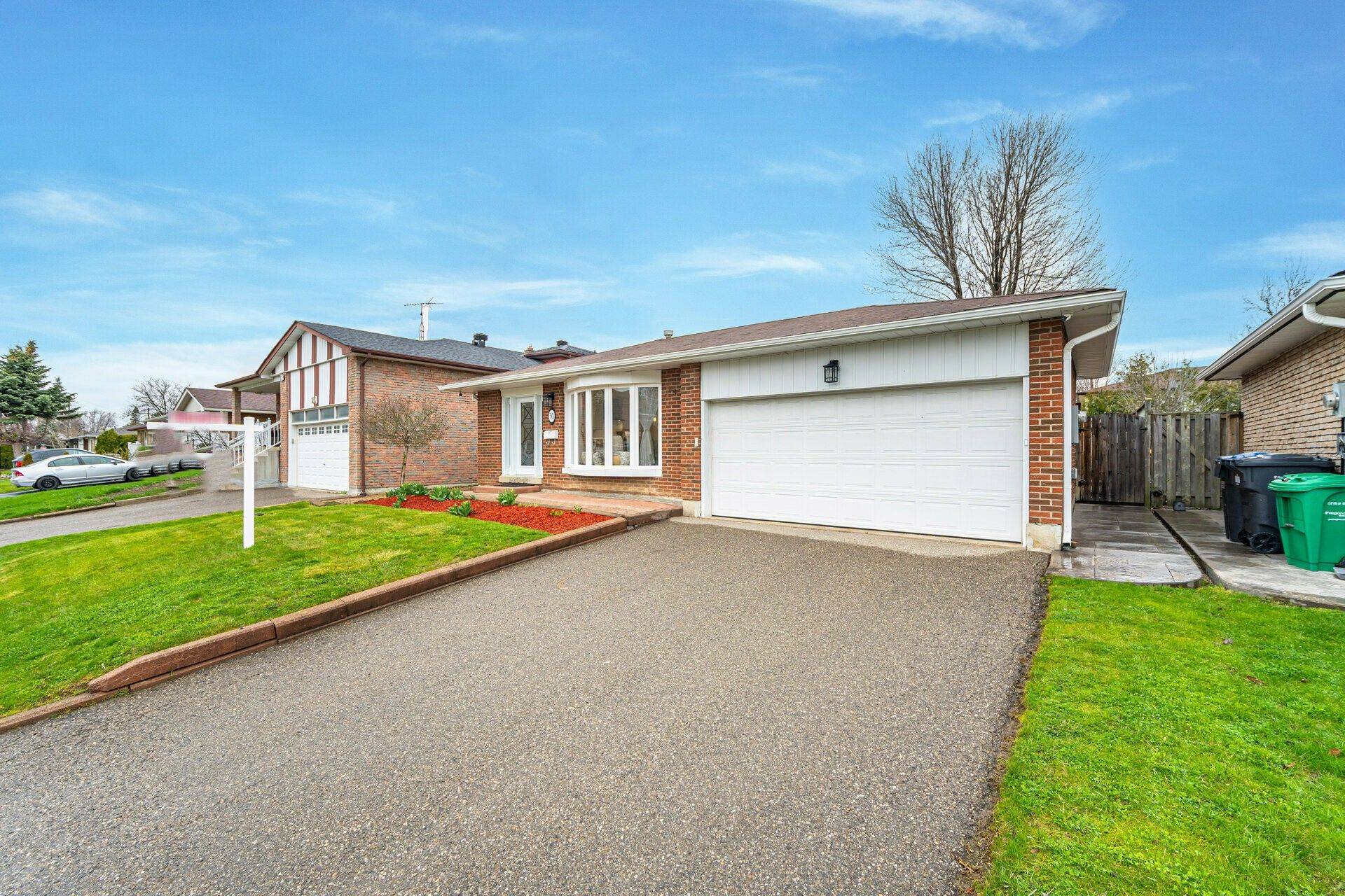 Brampton, ON L6X 2M9,30 Pleasantview AVE