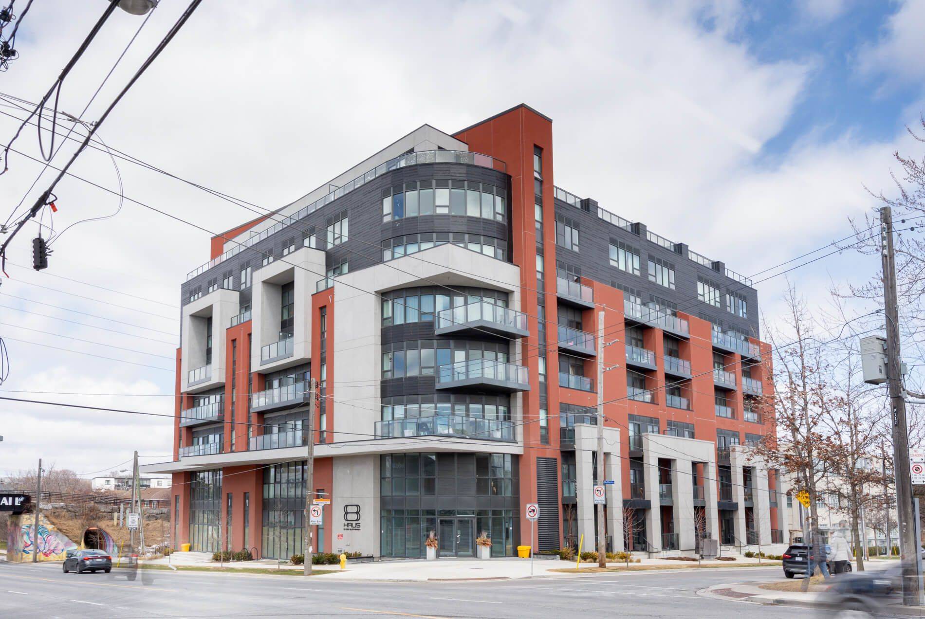 2433 Dufferin ST #103, Toronto W04, ON M6E 0B4