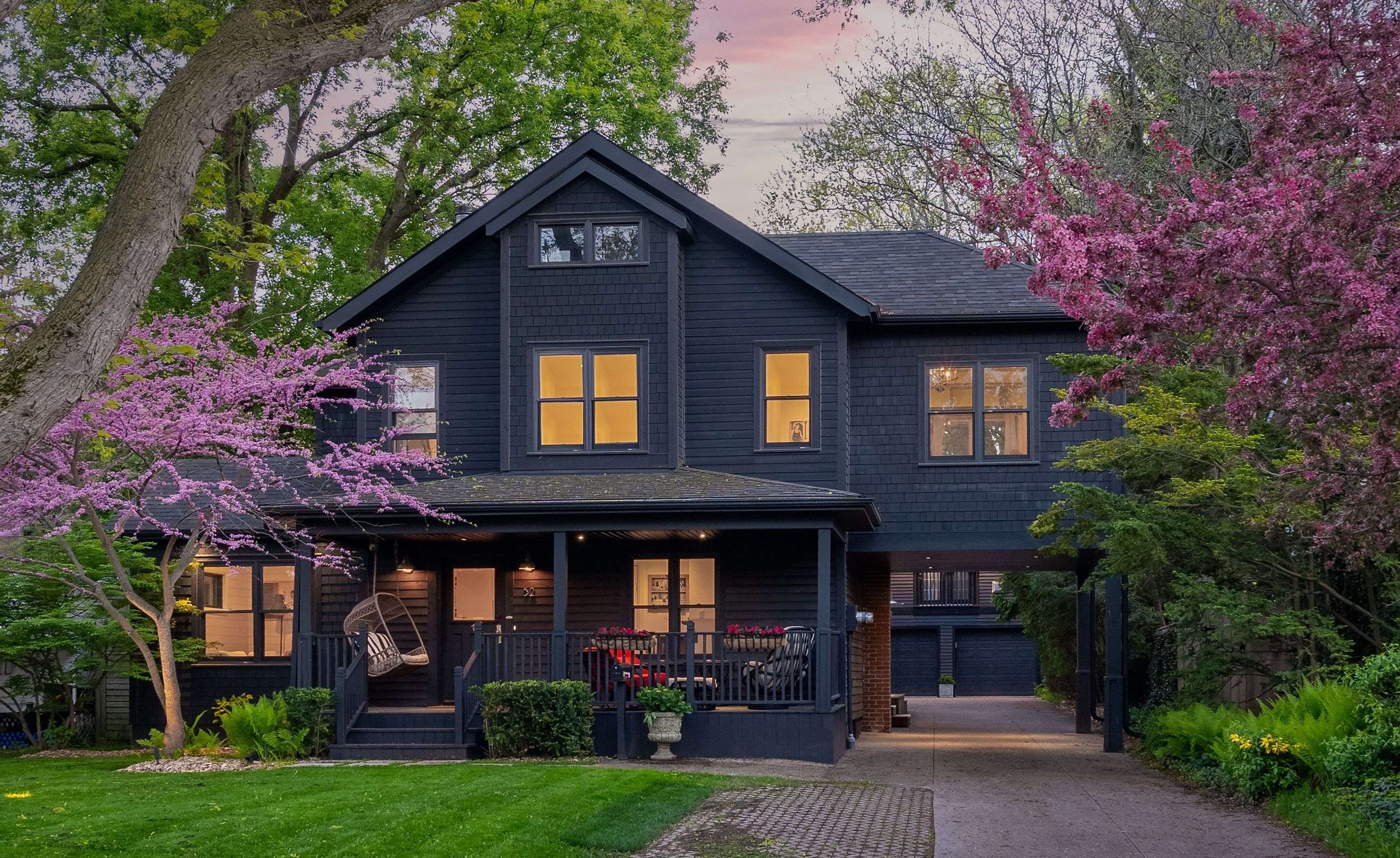 52 Kerr ST, Oakville, ON L6K 3A1