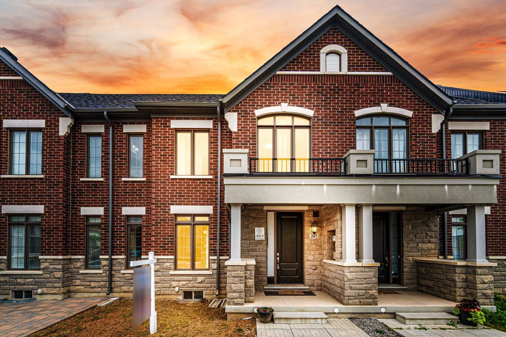 247 clockwork DR, Brampton, ON L7A 5C7