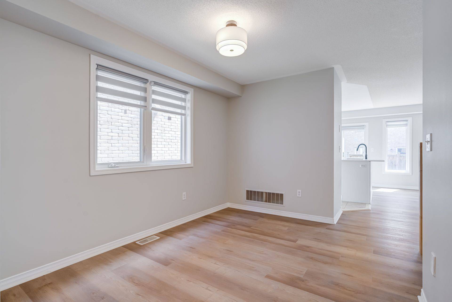 Burlington, ON L7M 0N2,4210 Prudham AVE