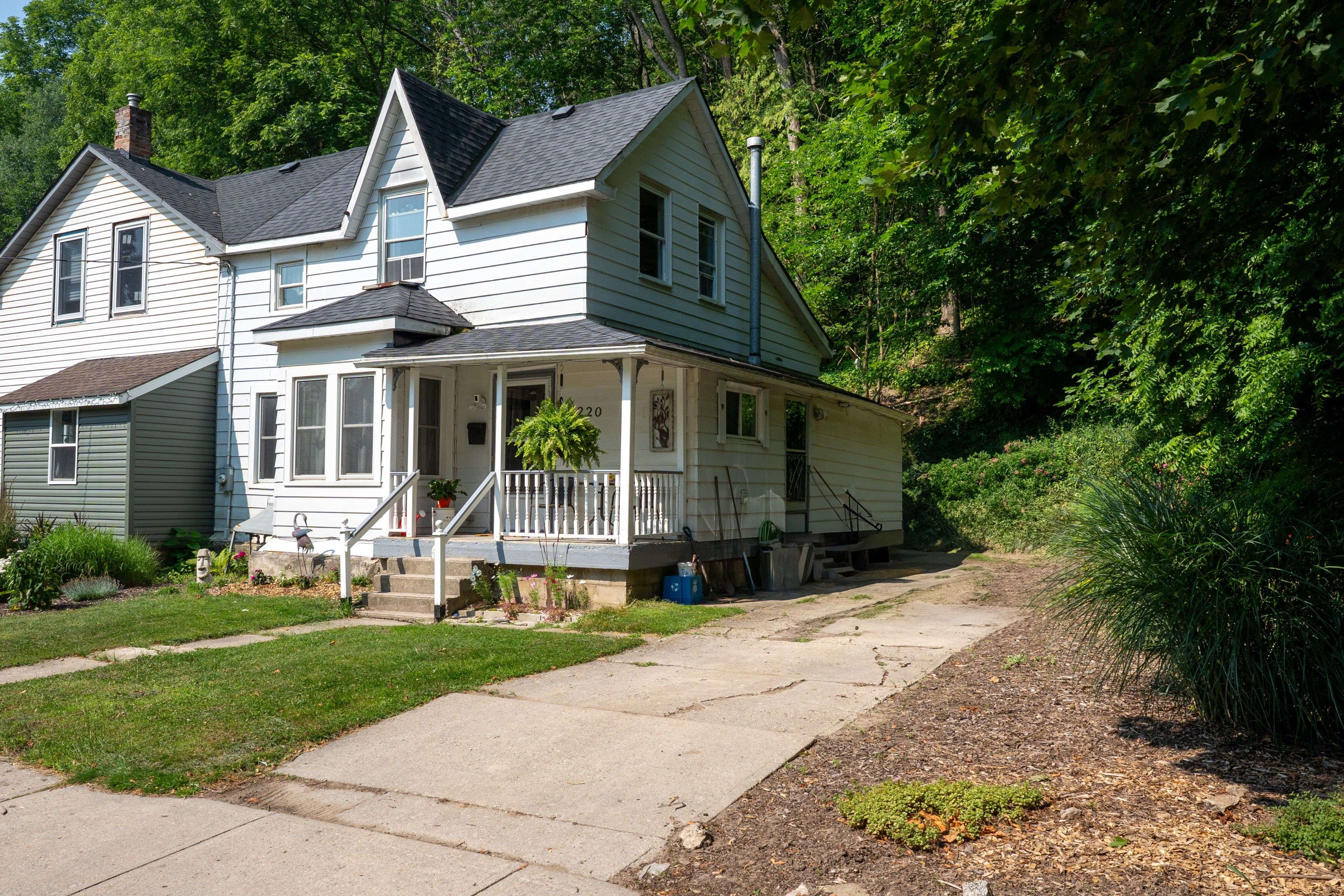 220 2nd AVE E, Owen Sound, ON N4K 2E6