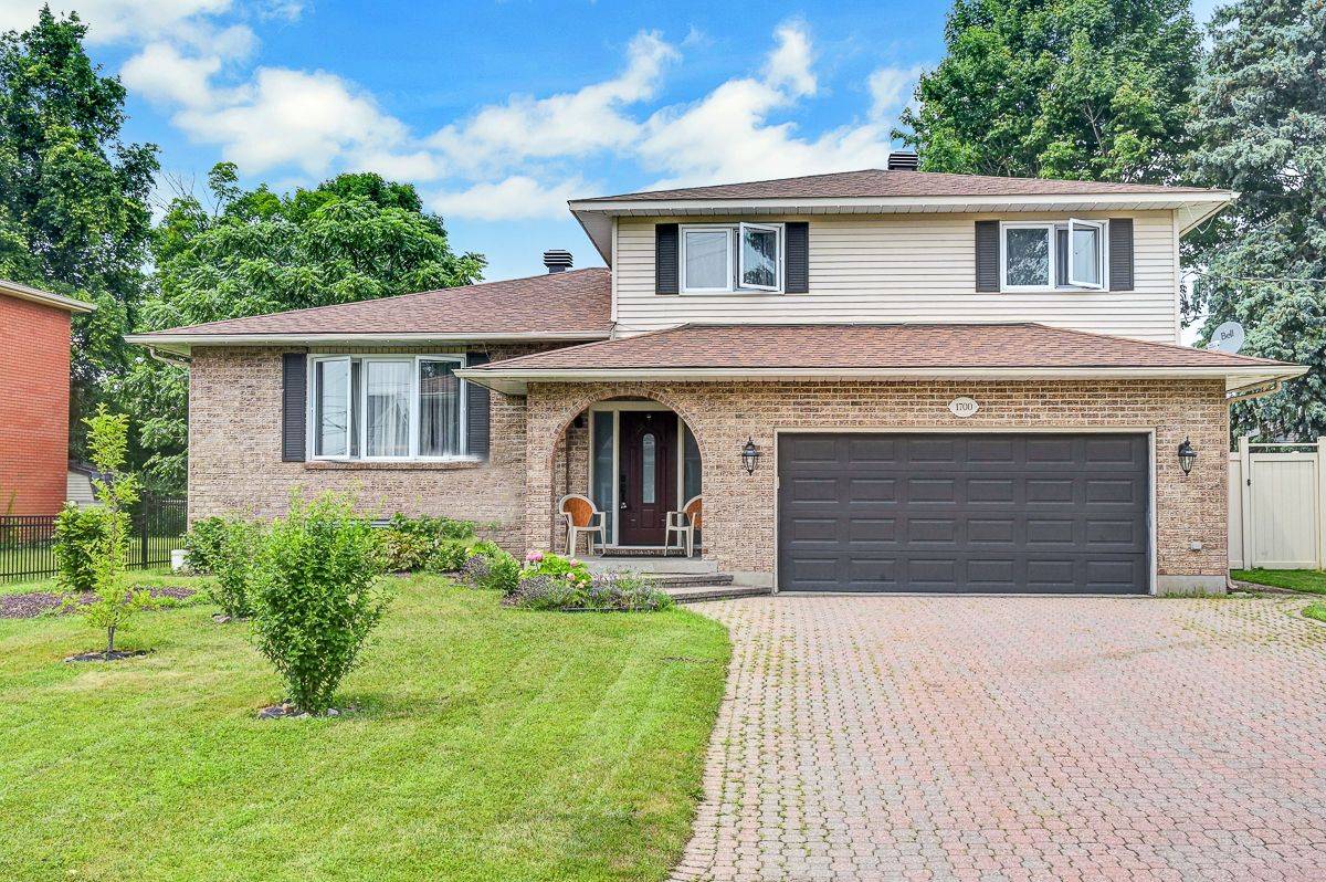 1700 Saint-Laurent ST, Clarence-rockland, ON K4K 1C2