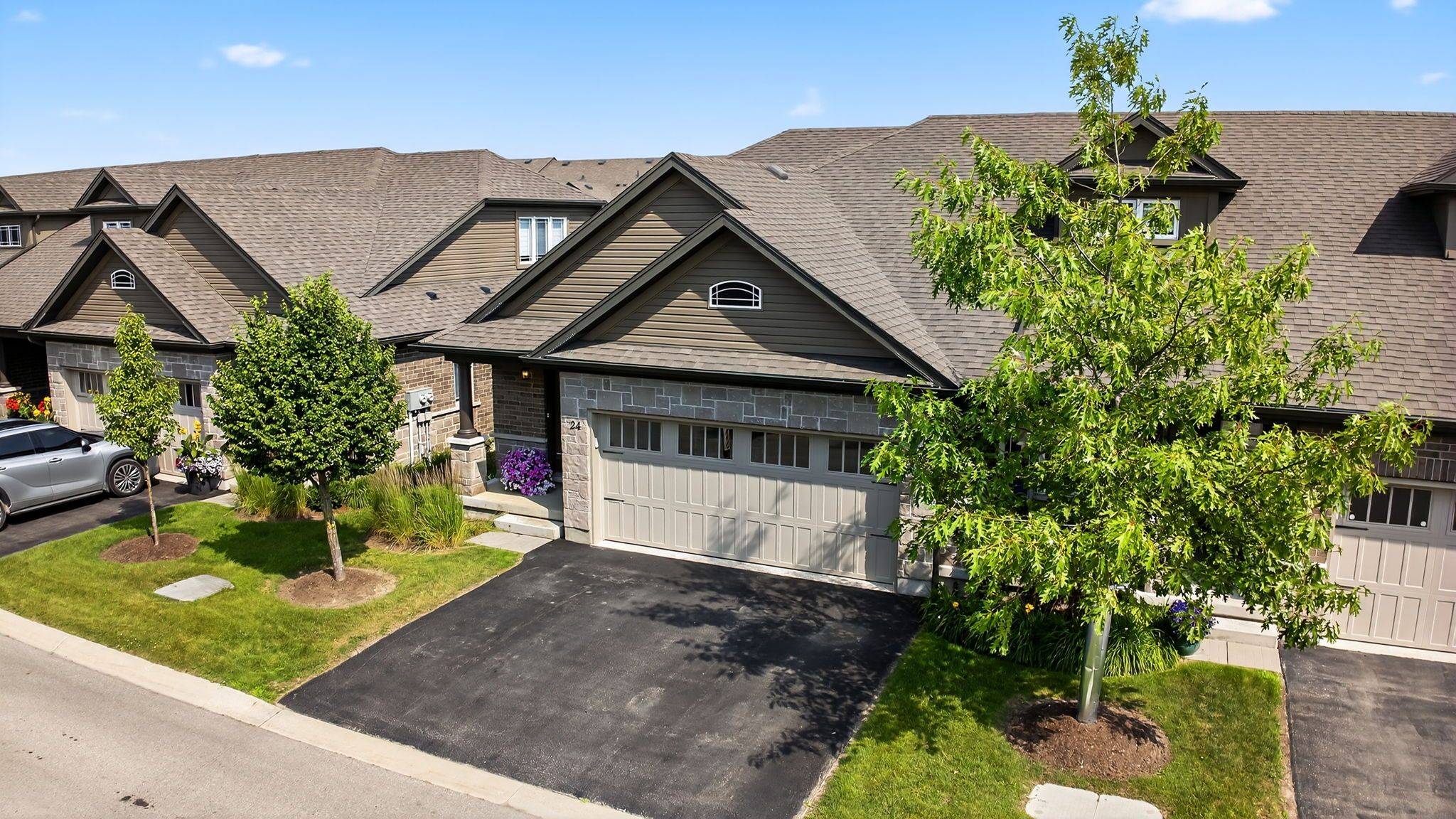 24 WESTMINSTER CRES, Centre Wellington, ON N1M 1Y8