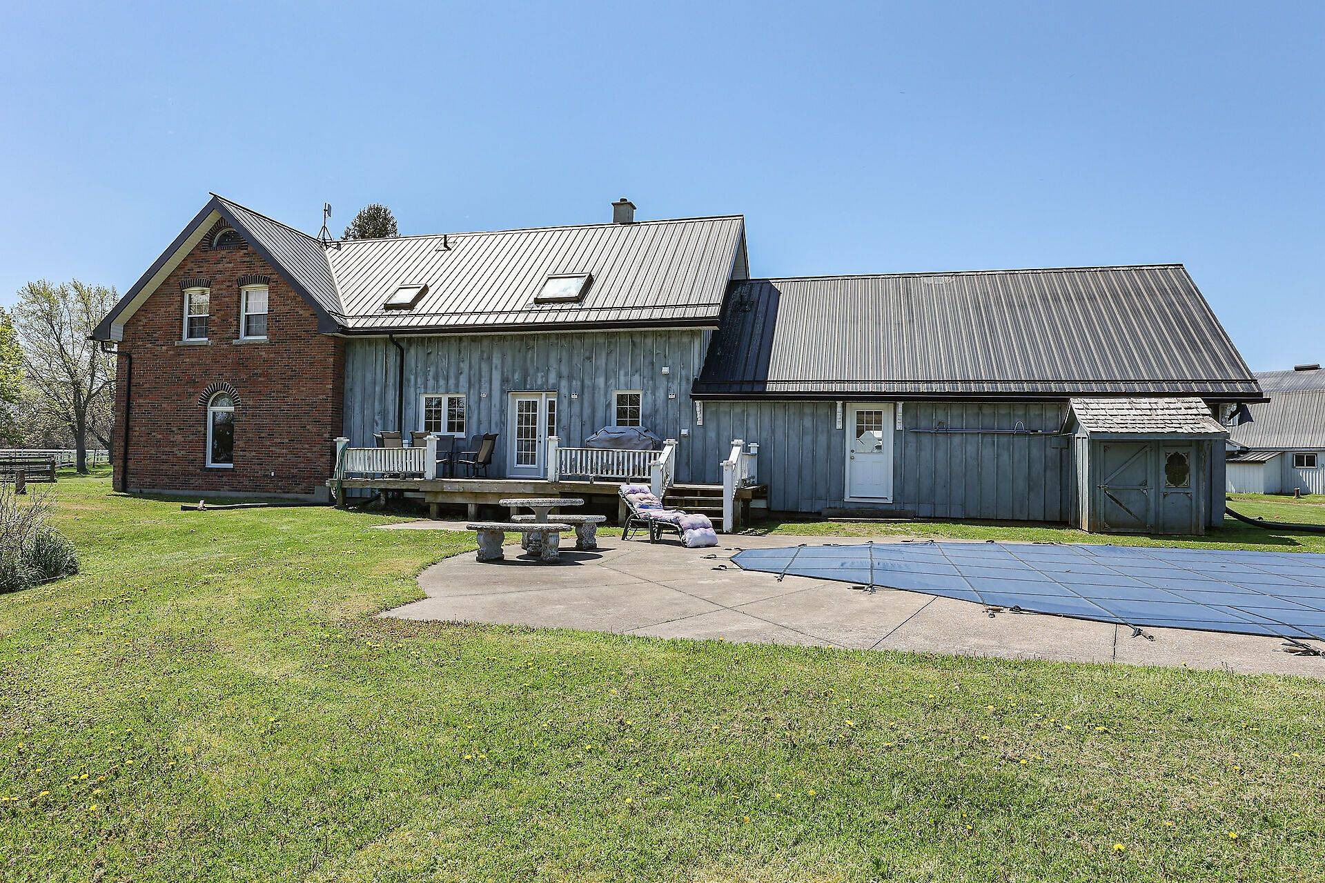 Fort Erie, ON L0S 1N0,3200 Bertie RD