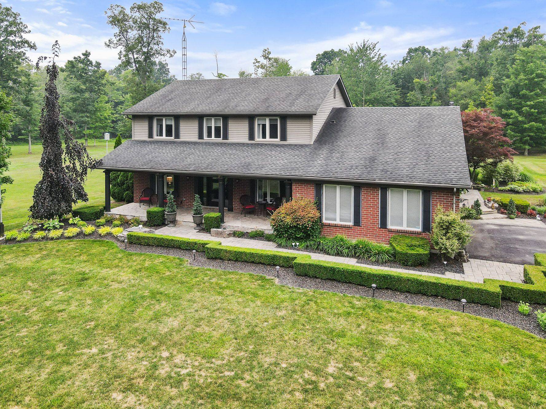 Pelham, ON L0S 1C0,2738 Moyer ST