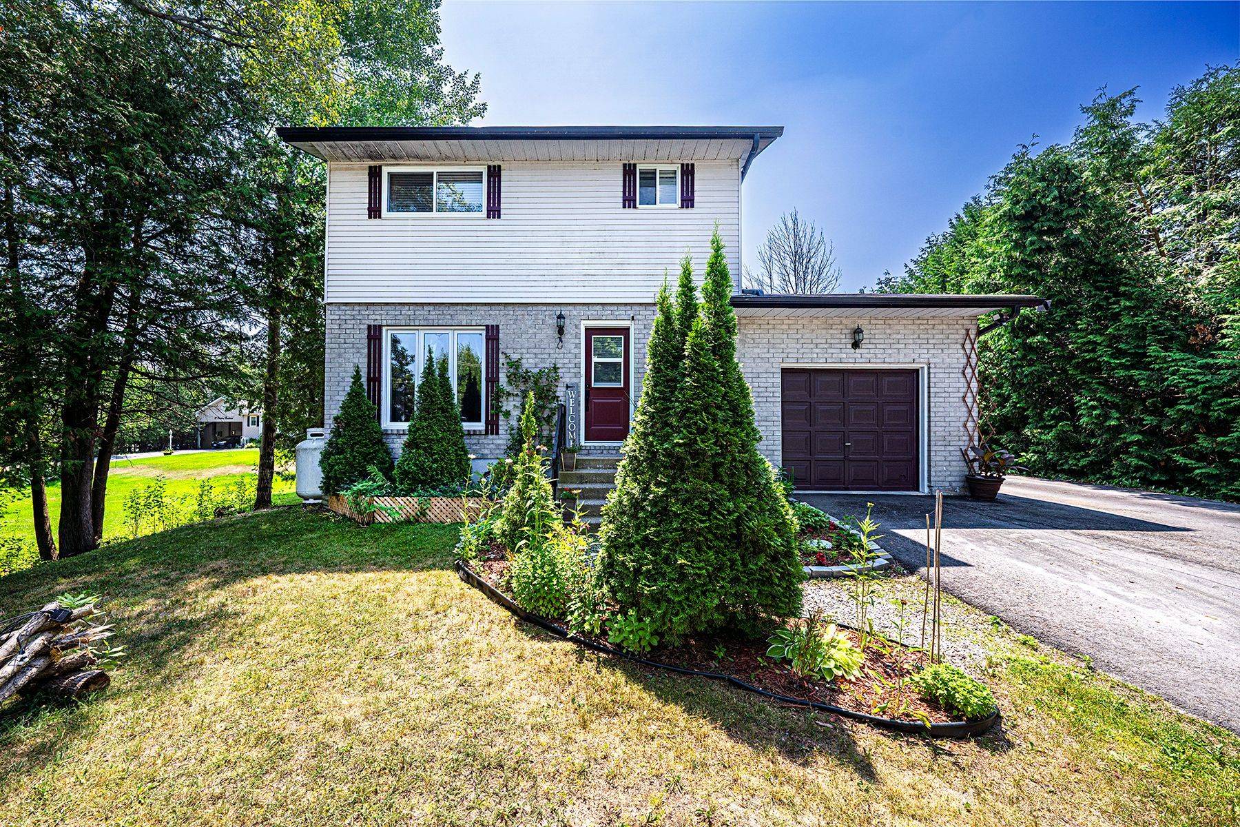 Kawartha Lakes, ON K0M 2T0,8 Pinewood BLVD